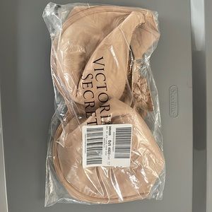 Body By Victoria racer back bra